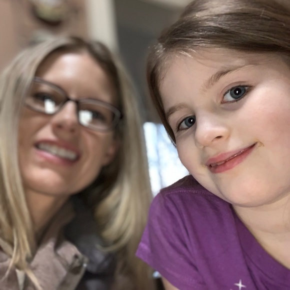 Meet your Posher, Heather - Picture 1 of 1